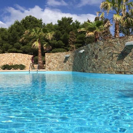 Residence Elegance Ville Ed Appartamenti A Porto Pino Exteriér fotografie