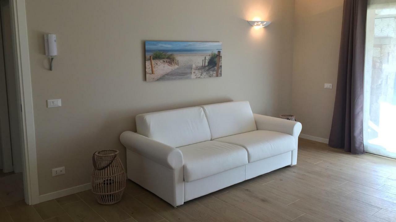 Residence Elegance Ville Ed Appartamenti A Porto Pino Exteriér fotografie
